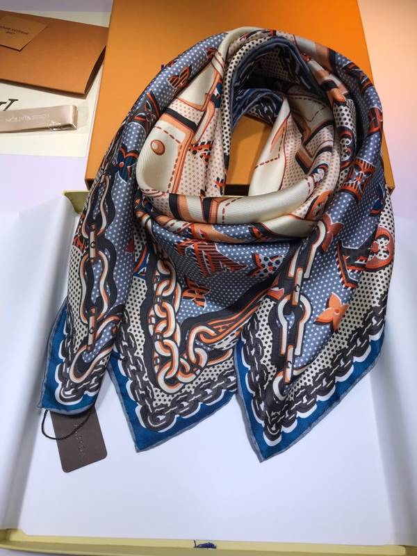 Louis Vuitton Scarf LVC00515